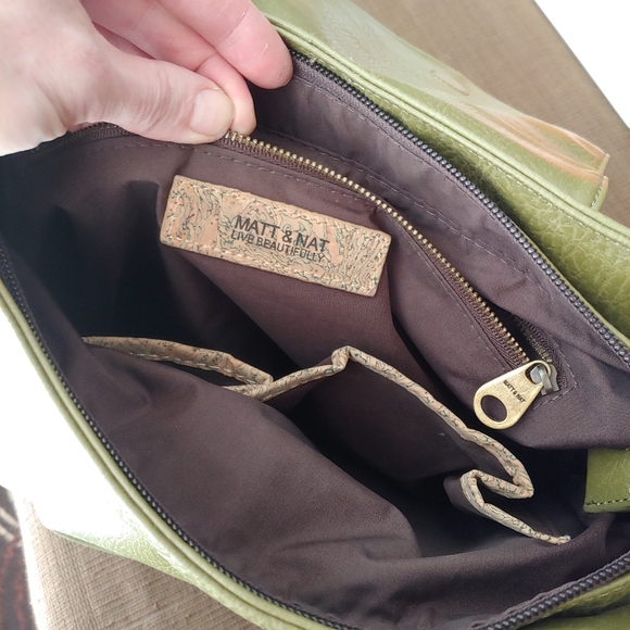 Mat and Nat Army Green tote - Picture 6 of 6